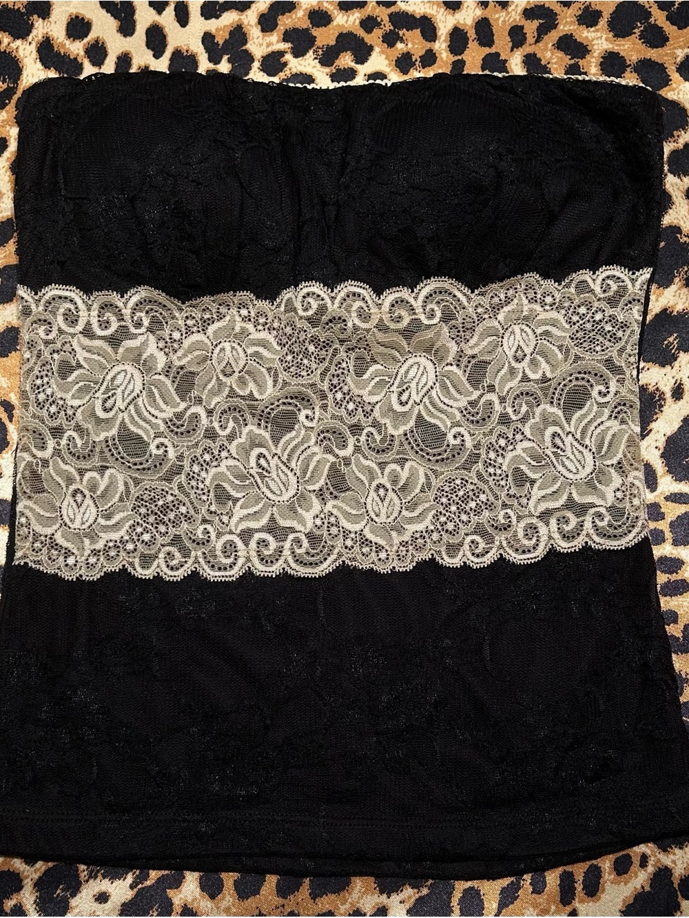 NWT Vintage Y2K Body Central Black & Cream Lace Tube Top